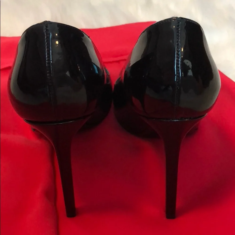 Saint Laurent Black Patent Leather Pointed-Toe Pumps - Picture 7 of 8